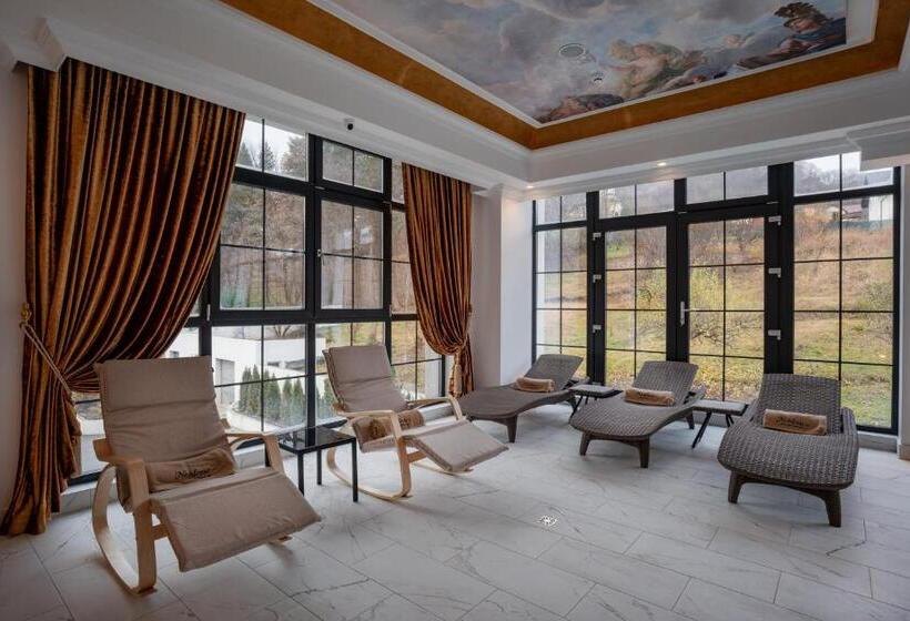 호텔 Noblesse Boutique&spa