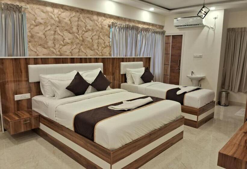 Отель Orchid Inn