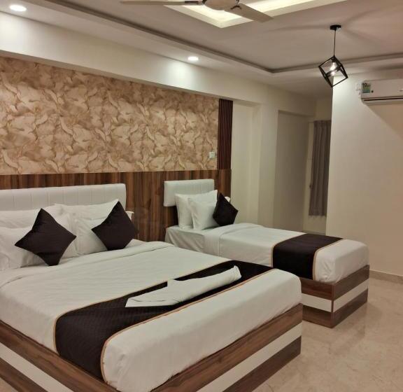 Отель Orchid Inn