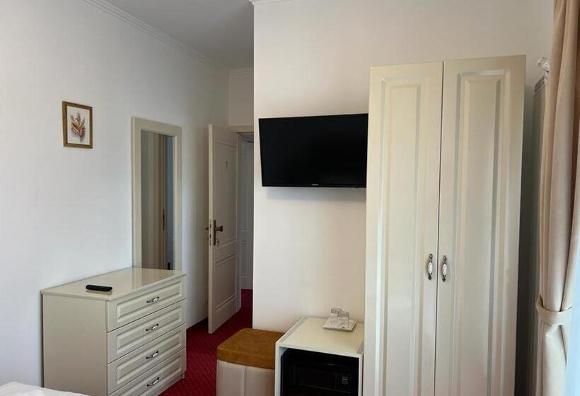 酒店 Parc Pini Resort