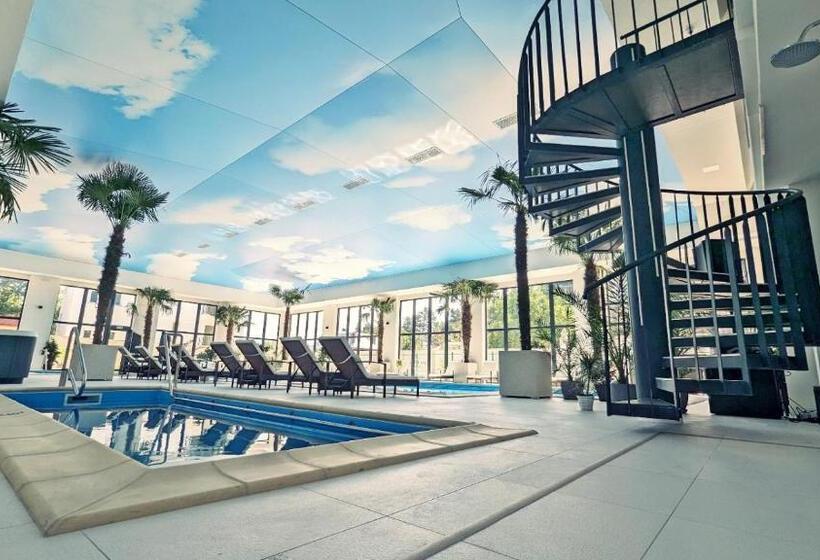 酒店 Parc Pini Resort