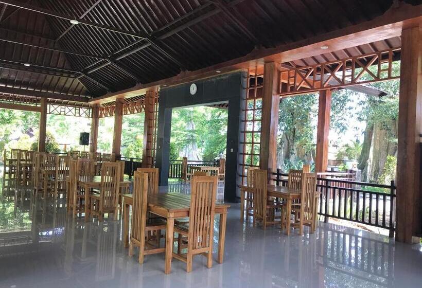 Hotel Pohon Purba Resort & Restaurant