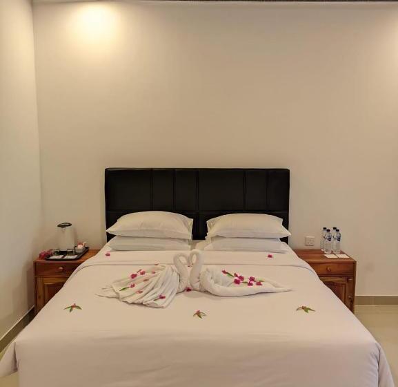 Hotel Pohon Purba Resort & Restaurant