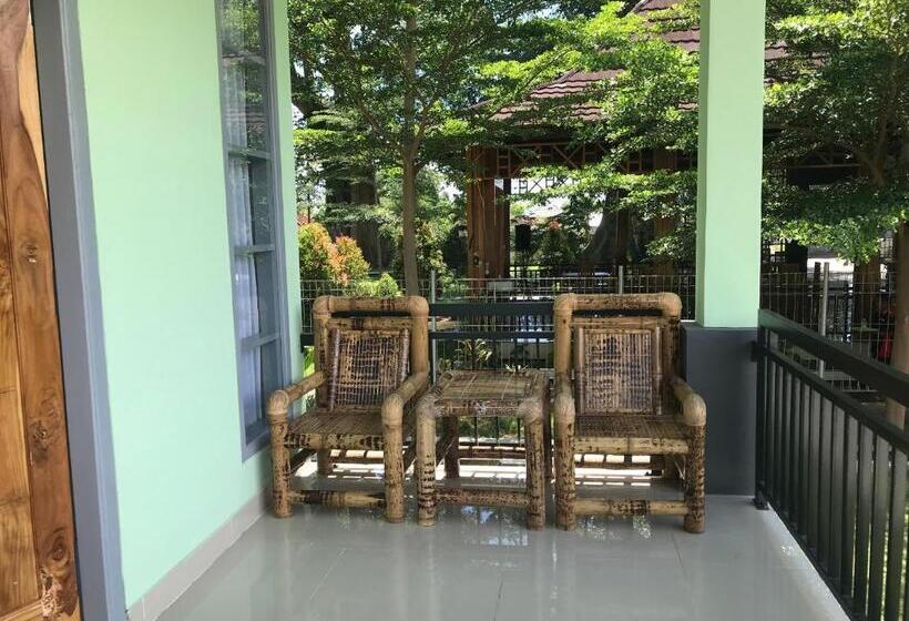 Hotel Pohon Purba Resort & Restaurant