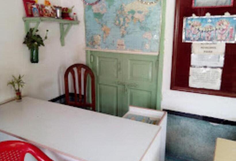 Отель Rohilla S Tourist Guest House,bhubaneswar