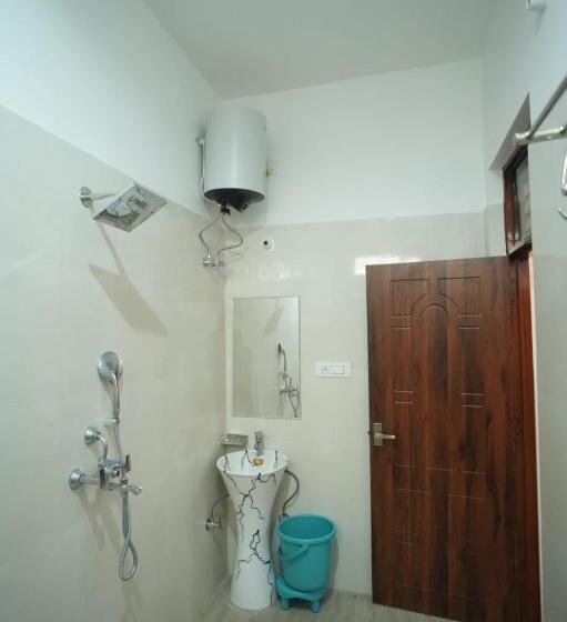 ホテル Shree Padam