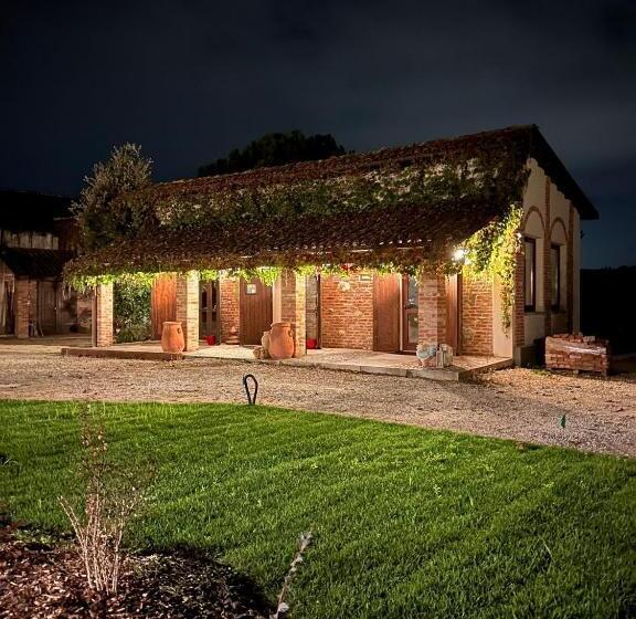 酒店 Tenuta Agricola La Cava  Cantina E Agriturismo