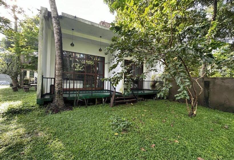 호텔 Udawalawa Center Point Safari Villa