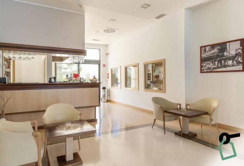 هتل Hotiday Room Collection   Otranto