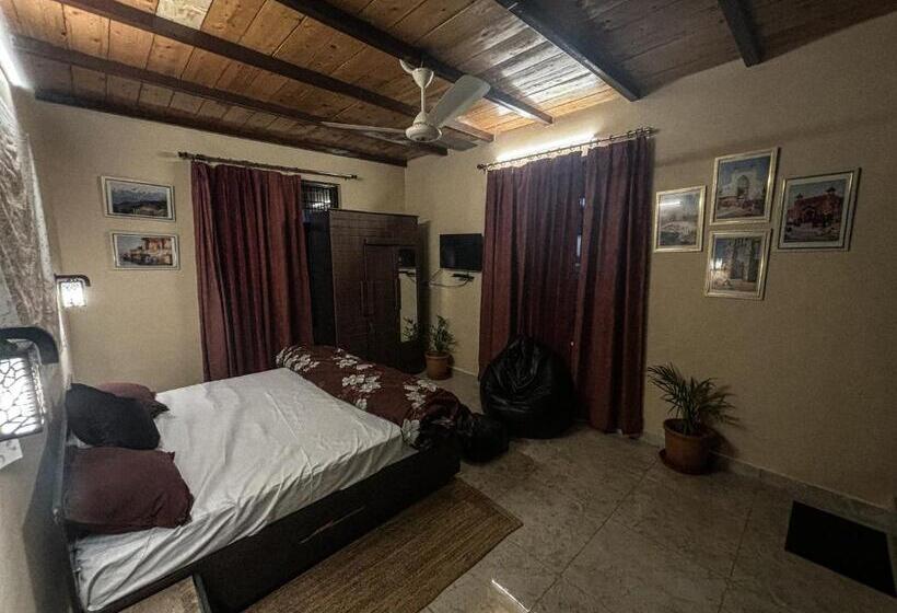 Karvaan B&b   2bhk Homestay