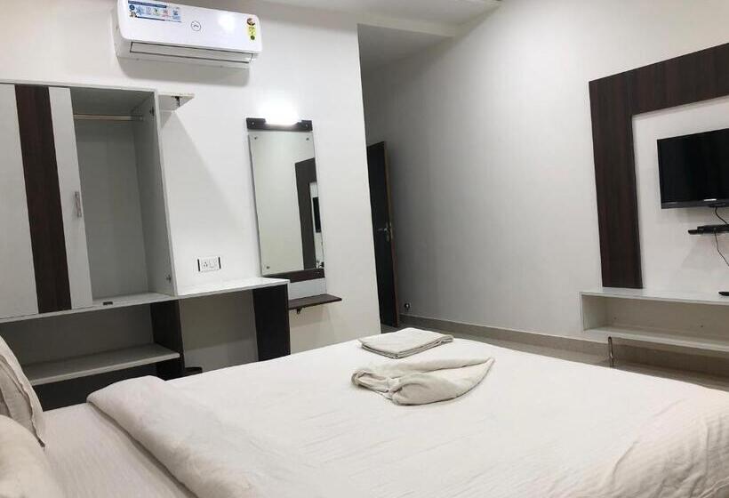 Meridian Hotel & Resort