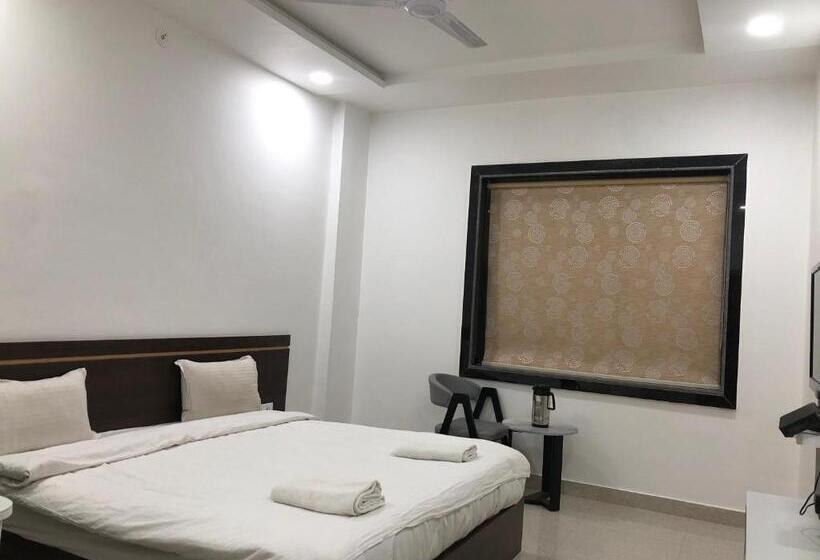 Meridian Hotel & Resort