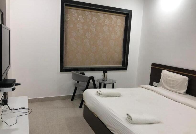 Meridian Hotel & Resort