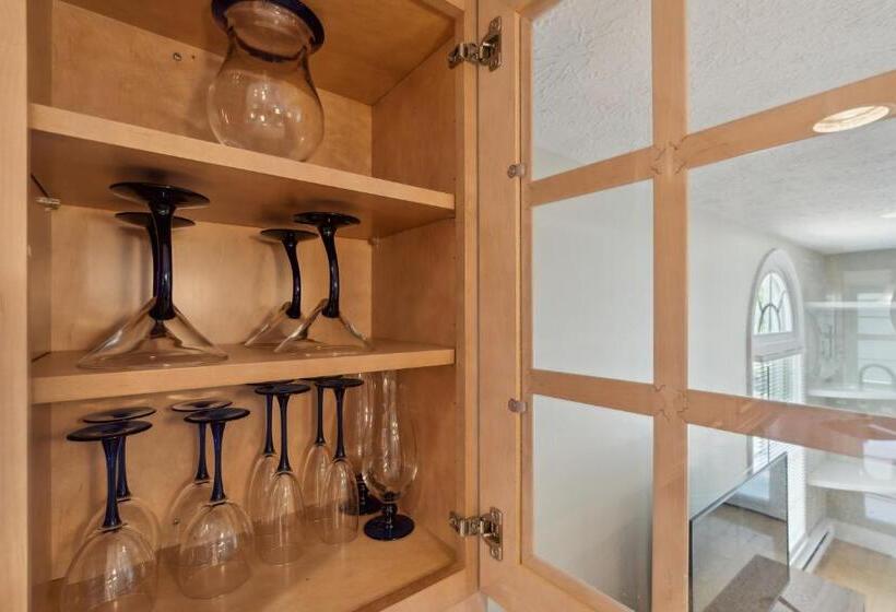 モーテル Stage Run By The Sea