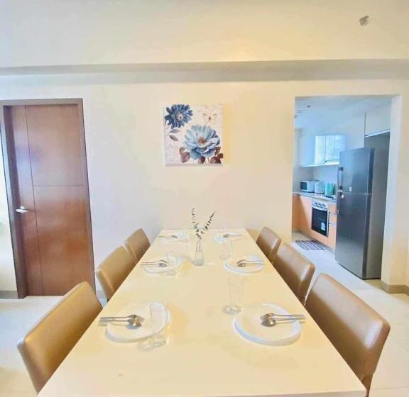 Mactan Newtown Near Airport! With Pool Access