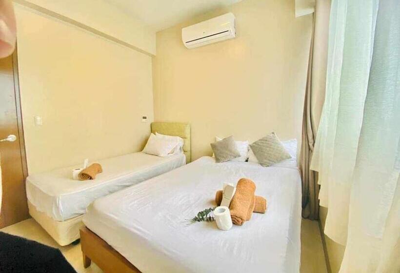 Mactan Newtown Near Airport! With Pool Access