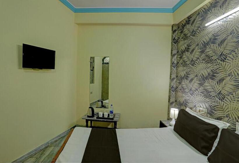 Oyo Flagship Hotel Rajendra Palace