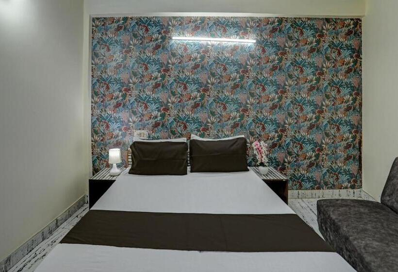 Oyo Flagship Hotel Rajendra Palace