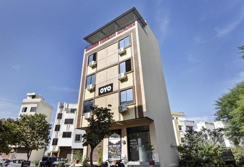 Oyo Hotel Dream Palace