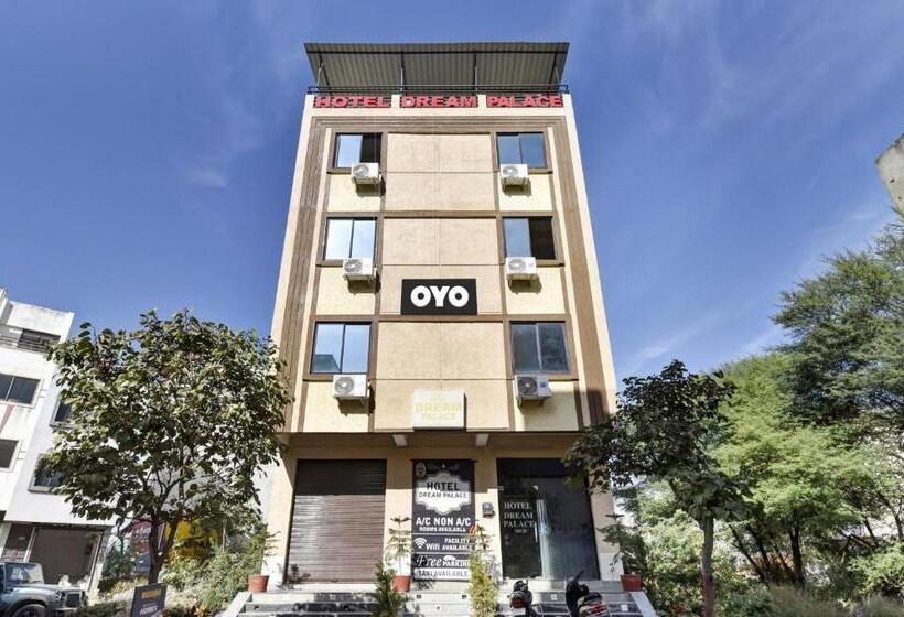 Oyo Hotel Dream Palace