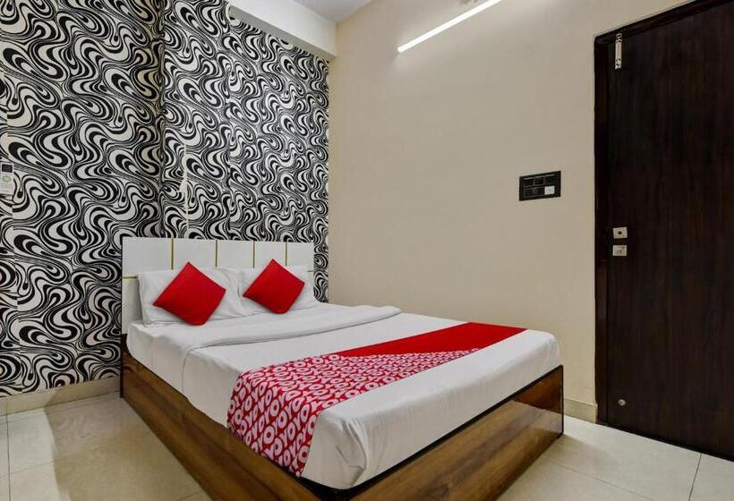 Oyo Hotel Dream Palace