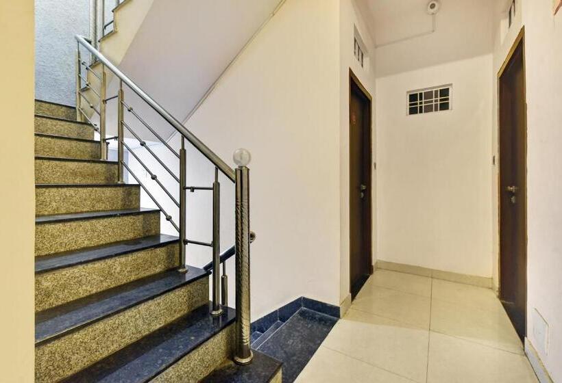 Oyo Hotel Dream Palace