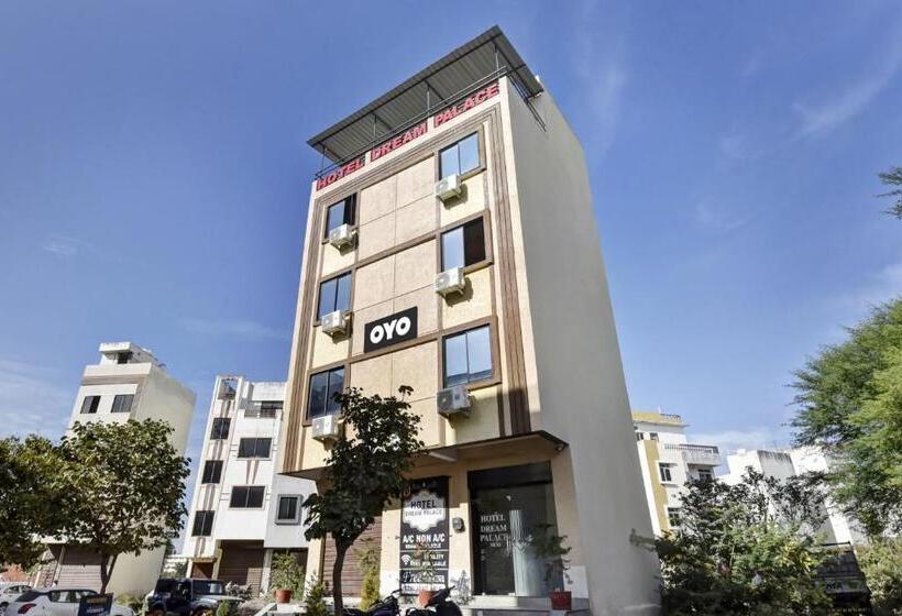 Oyo Hotel Dream Palace