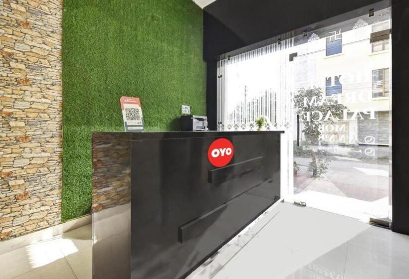 Oyo Hotel Dream Palace