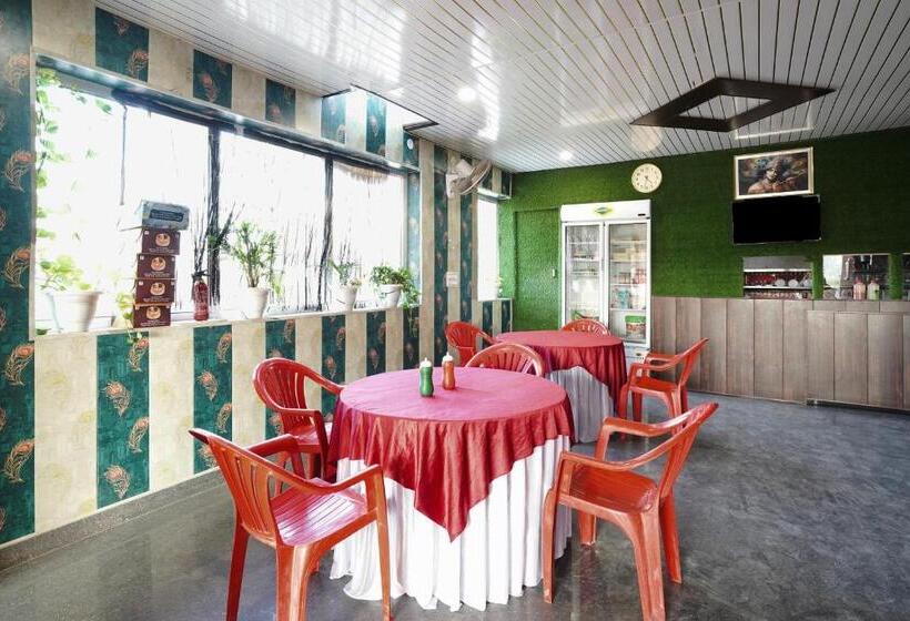 Shree Ram Hotel & Restaurant