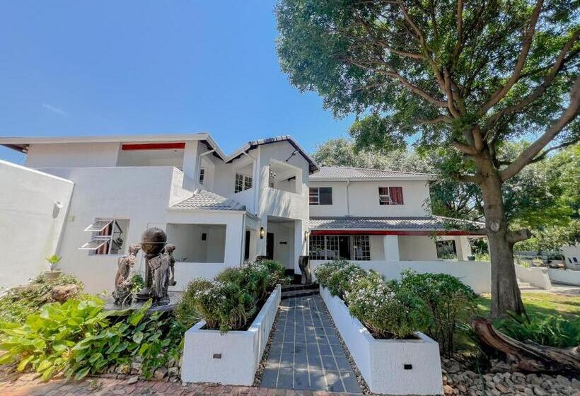 פנסיון Amoris Guesthouse   In Brooklyn