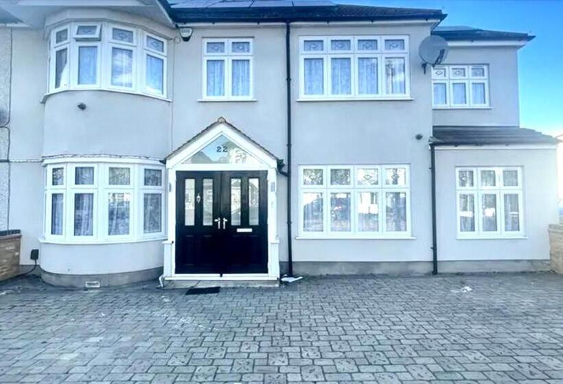 Пансион Double Room En Suite Free Parking