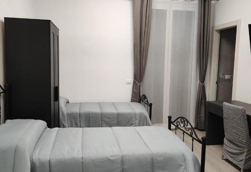 ペンション La Rondine Bed