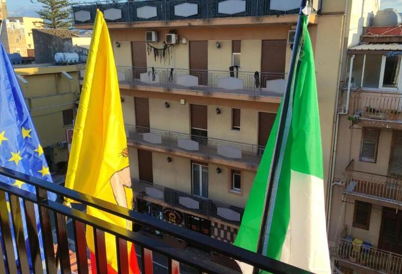 ペンション La Rondine Bed