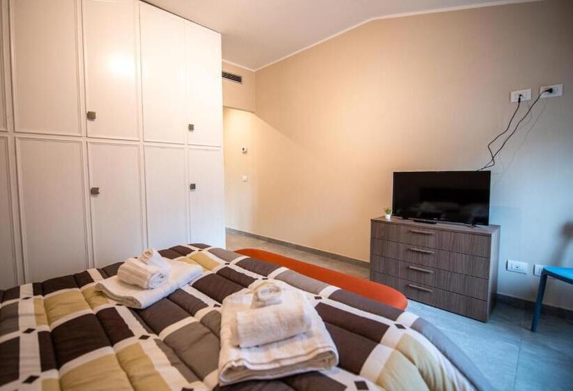 پانسیون 350 M Dall Ospedale Maggiore L Parcheggio Privato Free L Nova Galileo