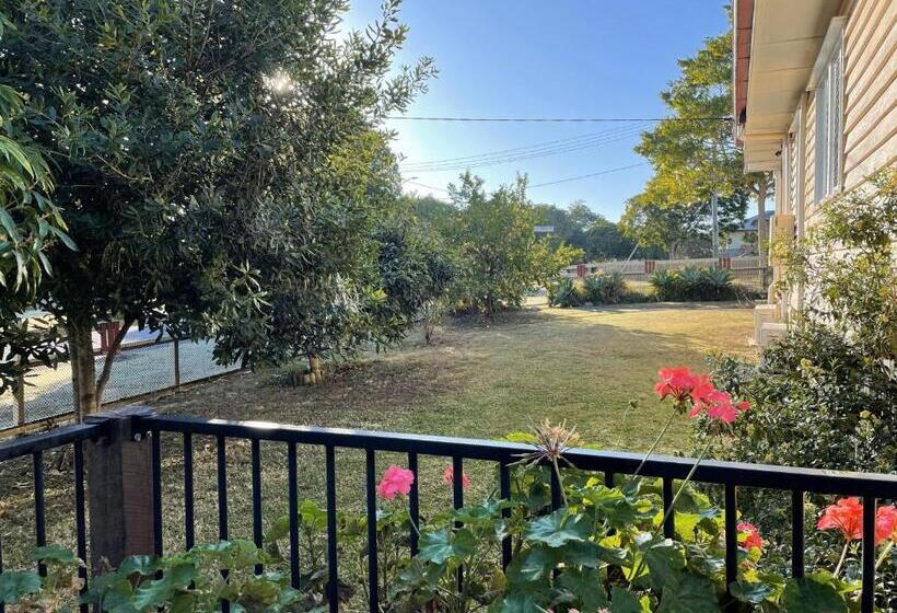 پانسیون Zen Escape Guest House  Hidden Little Gem, Funky Corner, Boutique Granny Flat