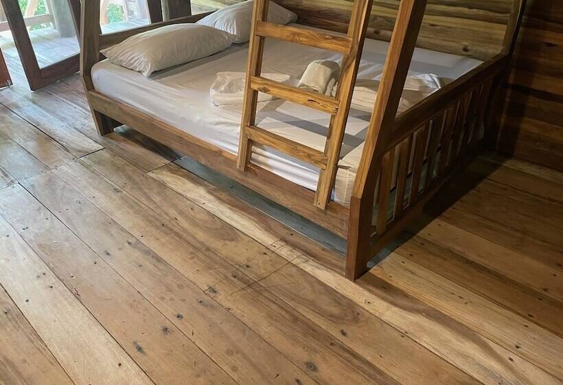 פנסיון Hostal Mocambo Beach