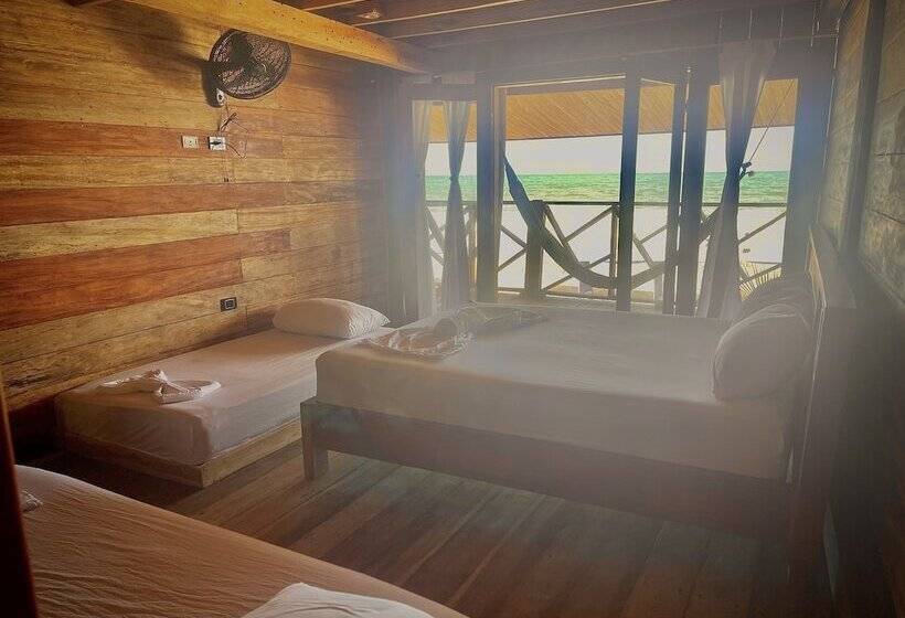 פנסיון Hostal Mocambo Beach