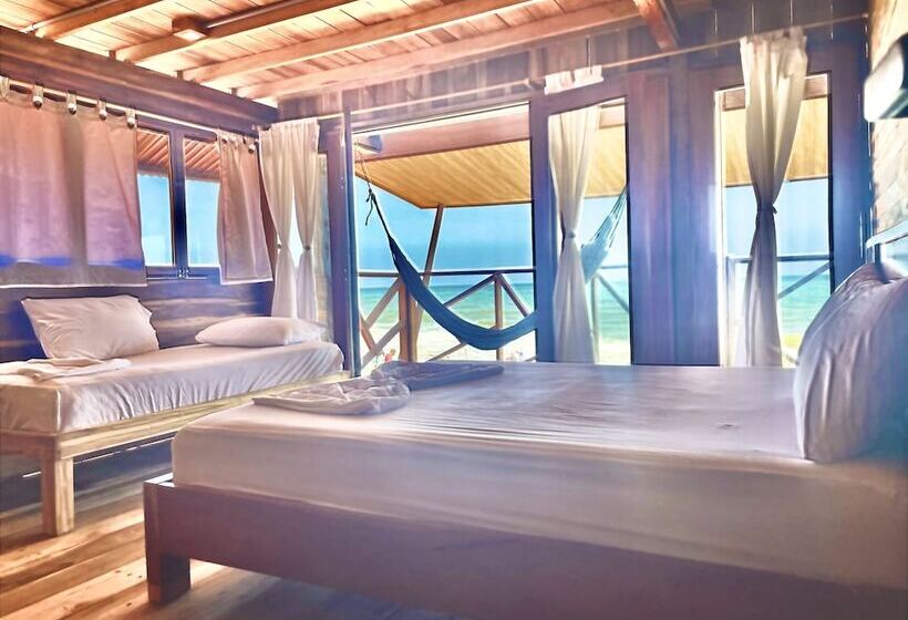 פנסיון Hostal Mocambo Beach