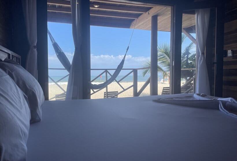 פנסיון Hostal Mocambo Beach