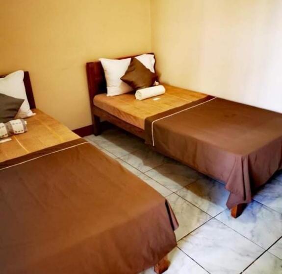 پانسیون Jbr Tourist Inn   Port Barton