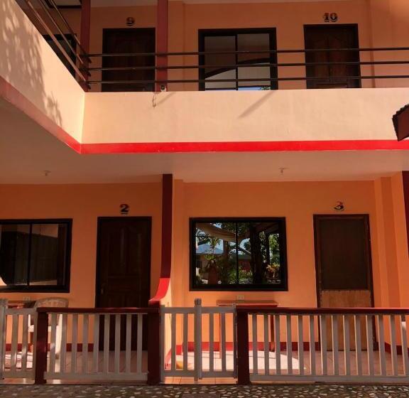 پانسیون Jbr Tourist Inn   Port Barton