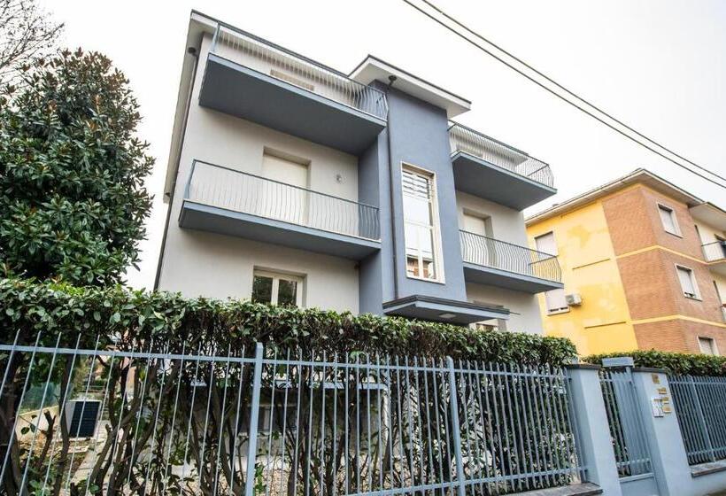 پانسیون 350 M Dall Ospedale Maggiore L Parcheggio Privato Free L Nova Galileo