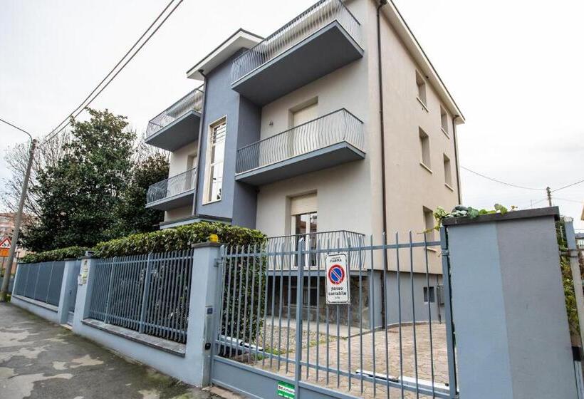 پانسیون 350 M Dall Ospedale Maggiore L Parcheggio Privato Free L Nova Galileo