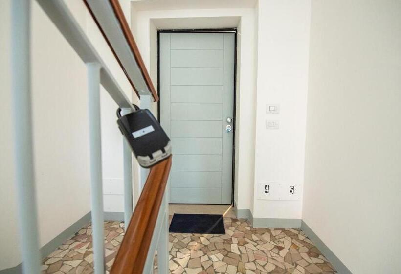 پانسیون 350 M Dall Ospedale Maggiore L Parcheggio Privato Free L Nova Galileo