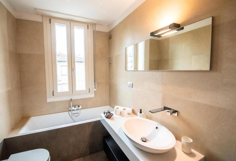 پانسیون 350 M Dall Ospedale Maggiore L Parcheggio Privato Free L Nova Galileo