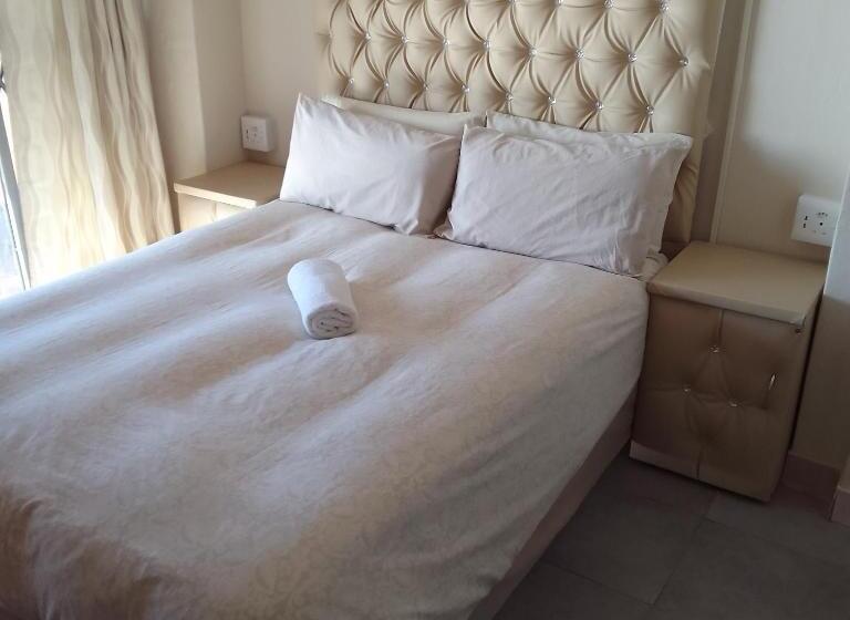 بنسيون Ocean View Guest House