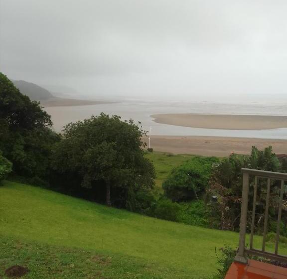 بنسيون Ocean View Guest House