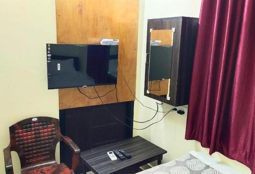 פנסיון Puducherry Residency