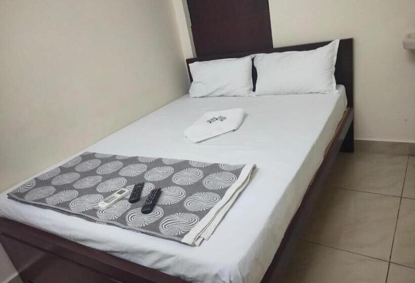 פנסיון Puducherry Residency