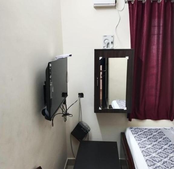 פנסיון Puducherry Residency